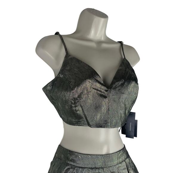 Lulu's Pure Brillance Metallic Cami Skirt 2pcs Set Gold Size M - Picture 6 of 11